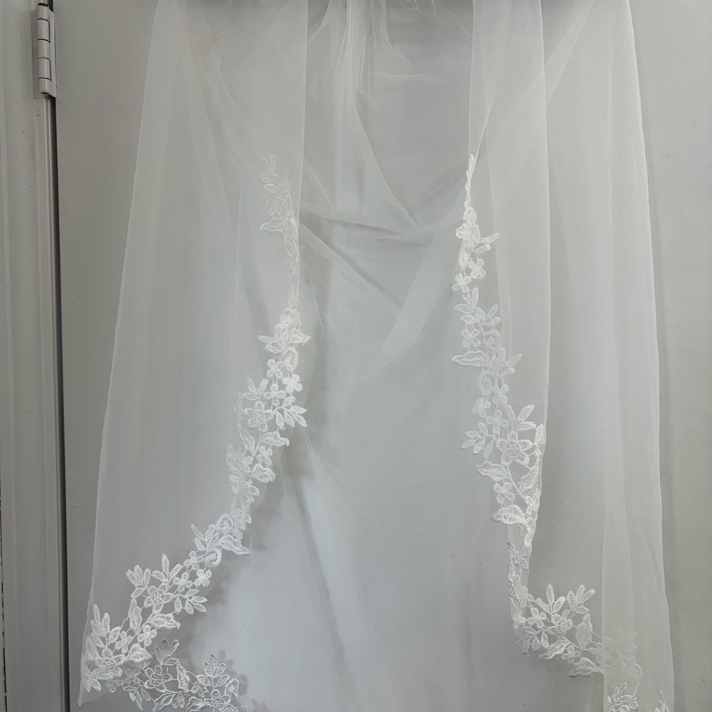 Bridal kit: White Bride Robe + Short Veil - Picture 13 of 14